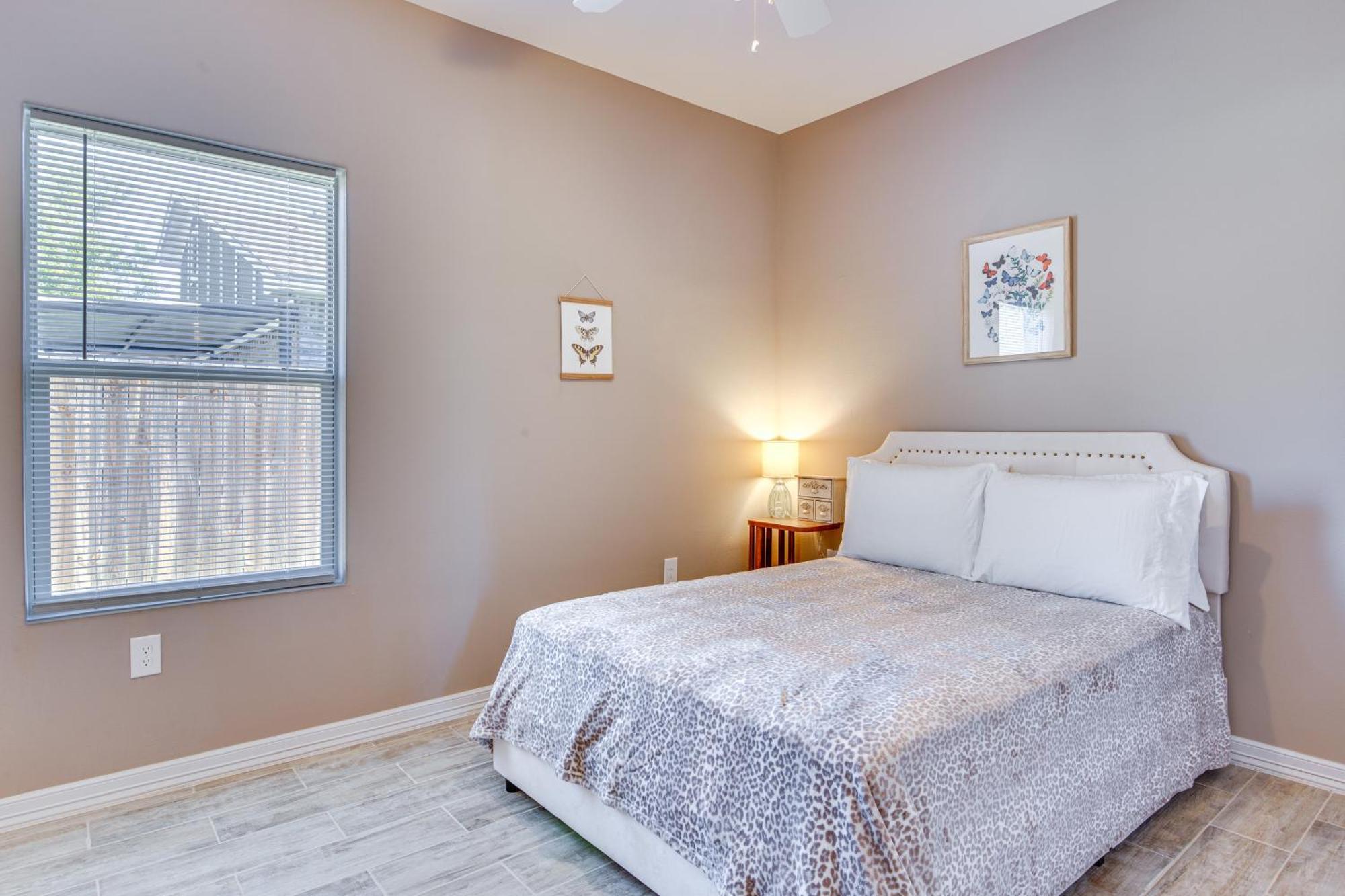 Pet-Friendly Brownsville Apartment With Yard! Exterior photo
